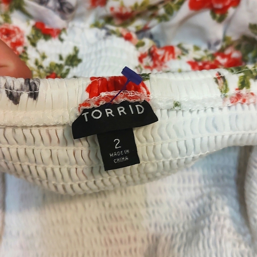 Torrid White Floral Smocked Tunic With Bishop Sleeves - Picture 2 of 4